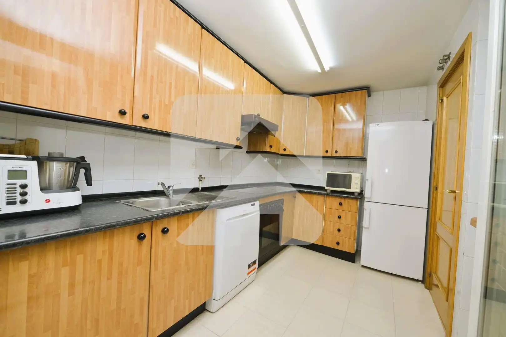 Cuina de Pis en venda en Valdemoro amb Aire condicionat, Calefacció i Terrassa