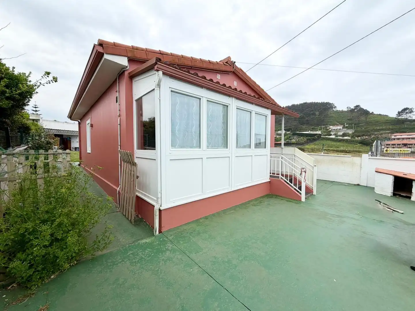 Vista exterior de Casa o chalet en venta en Arteixo con Calefacción y Jardín privado