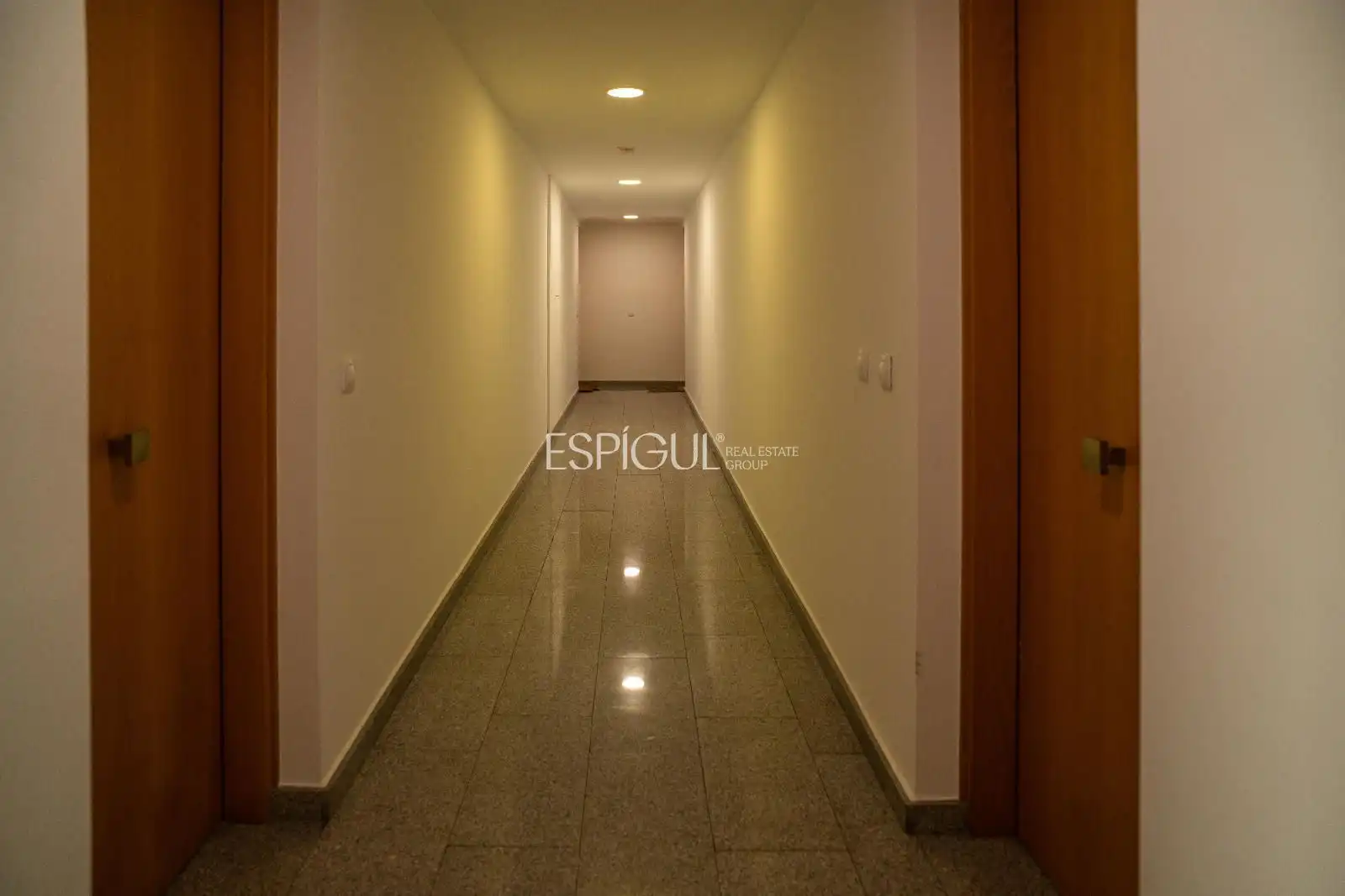 Flat for sale in Girona  with Air Conditioner, Heating and Terrace
