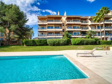 Flat with pool for sale in Calle de Francesc Vidal i Sureda