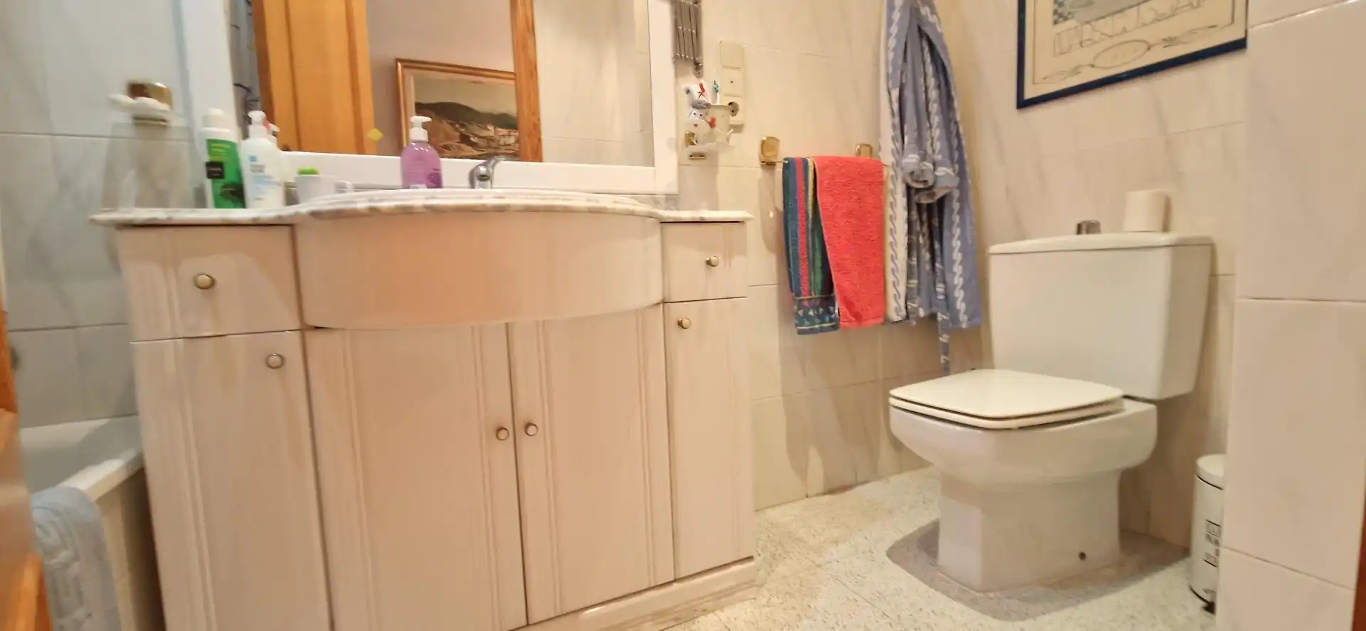 Baño de Piso en venta en Cullera con Jardín privado, Terraza y Amueblado