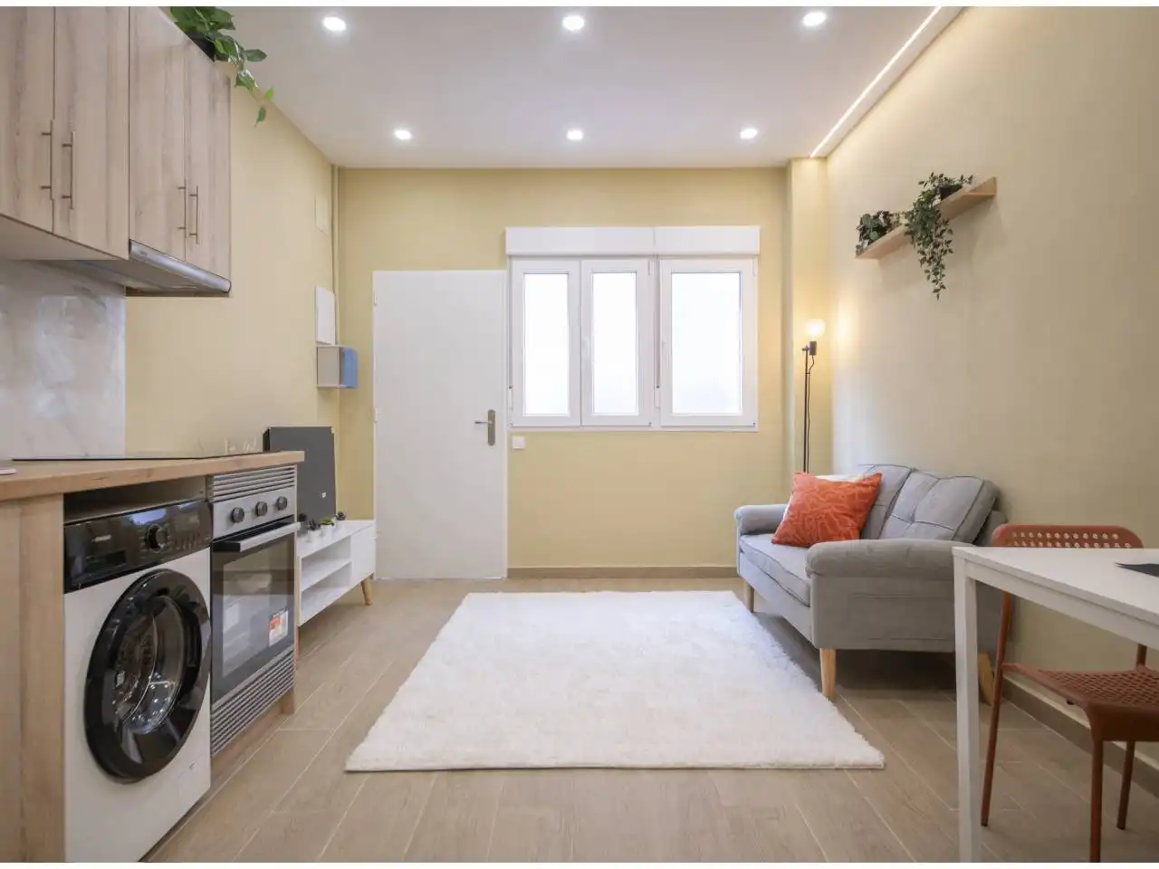 Sala de estar de Estudio de alquiler en Barcelona con Aire acondicionado, Amueblado y Alarma