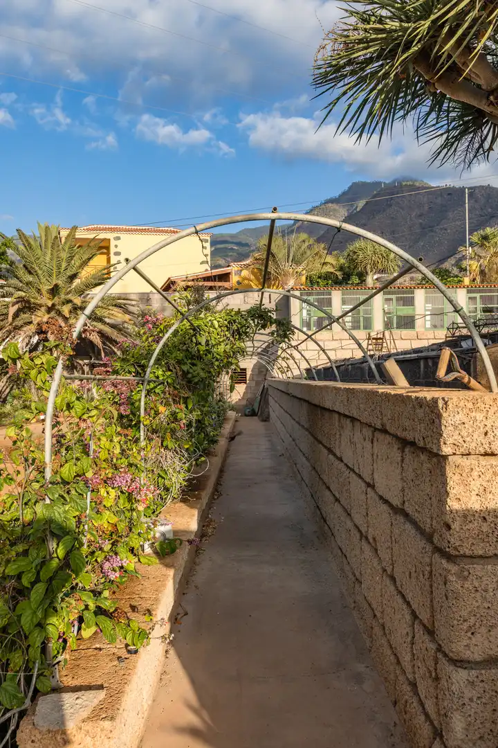 Vista exterior de Casa o xalet en venda en Candelaria amb Aire condicionat, Jardí privat i Terrassa
