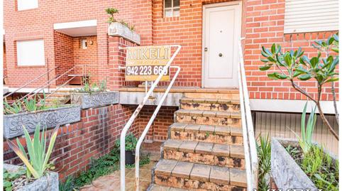 Photo 3 of Single-family semi-detached for sale in Calle Avenida Cantabria, La Pereda, Santander