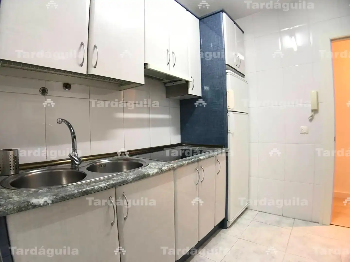 Kitchen of Flat for rent in Salamanca  with Heating