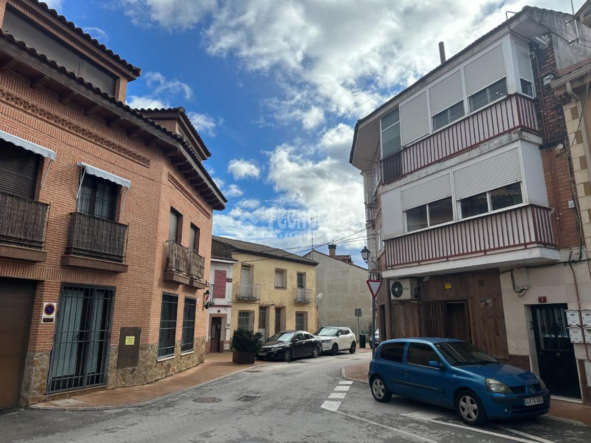 Außenansicht von Wohnung zum Verkauf in Valdetorres de Jarama mit Terrasse