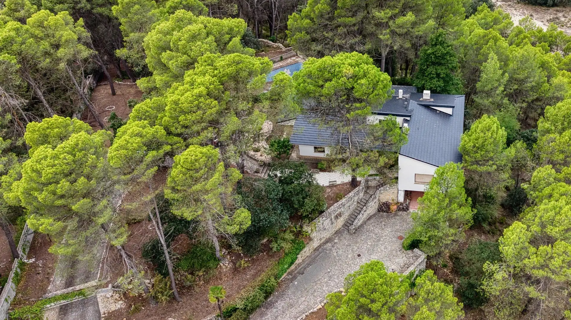 Detached house with pool for sale in L'ESTEPAR