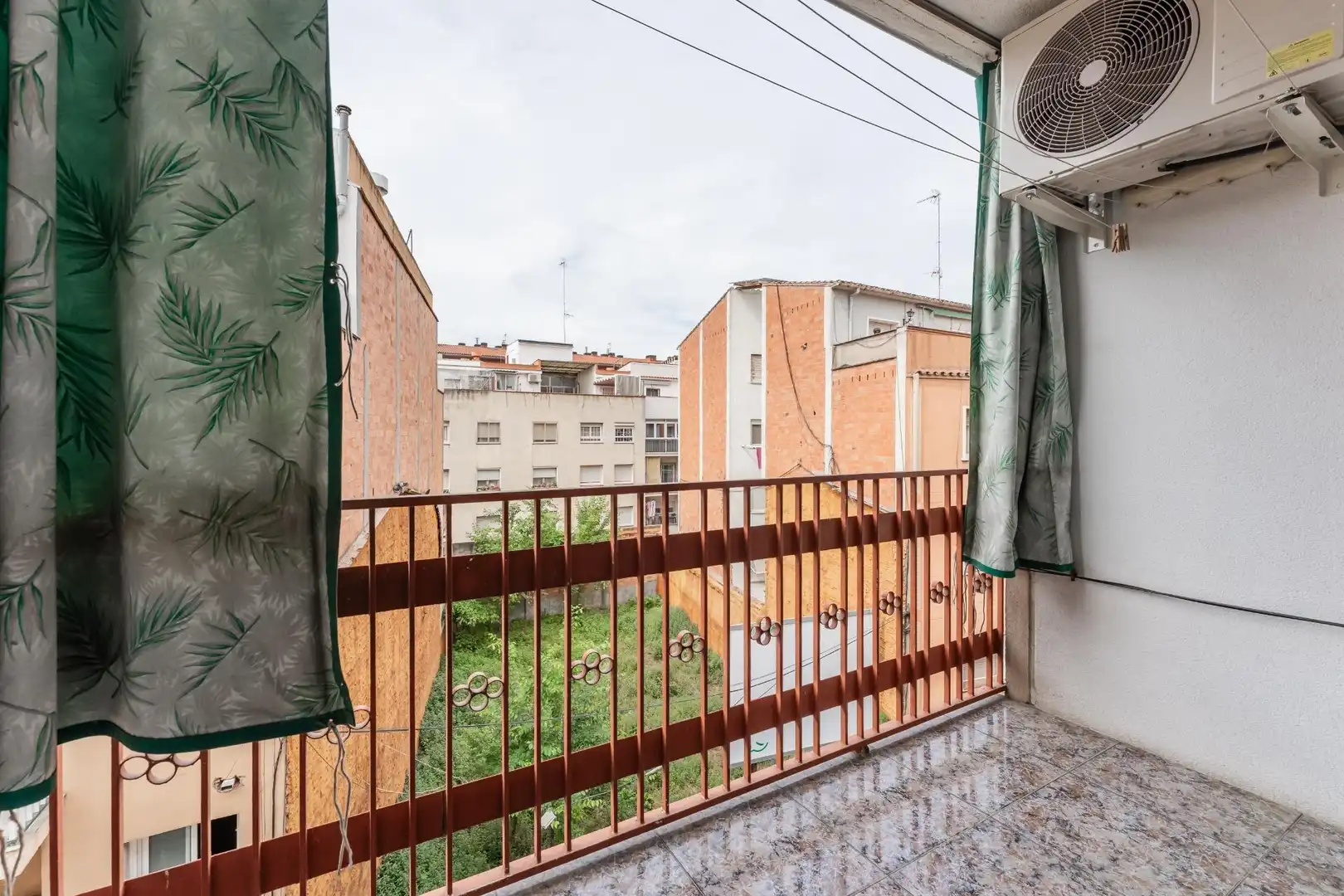 Balcony of Flat for sale in Mollet del Vallès  with Air Conditioner, Heating and Storage room