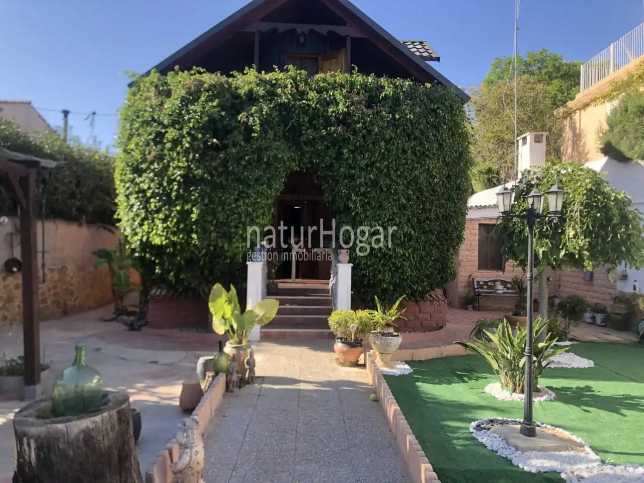 Jardí de Casa o xalet de lloguer en Paterna amb Aire condicionat, Calefacció i Jardí privat