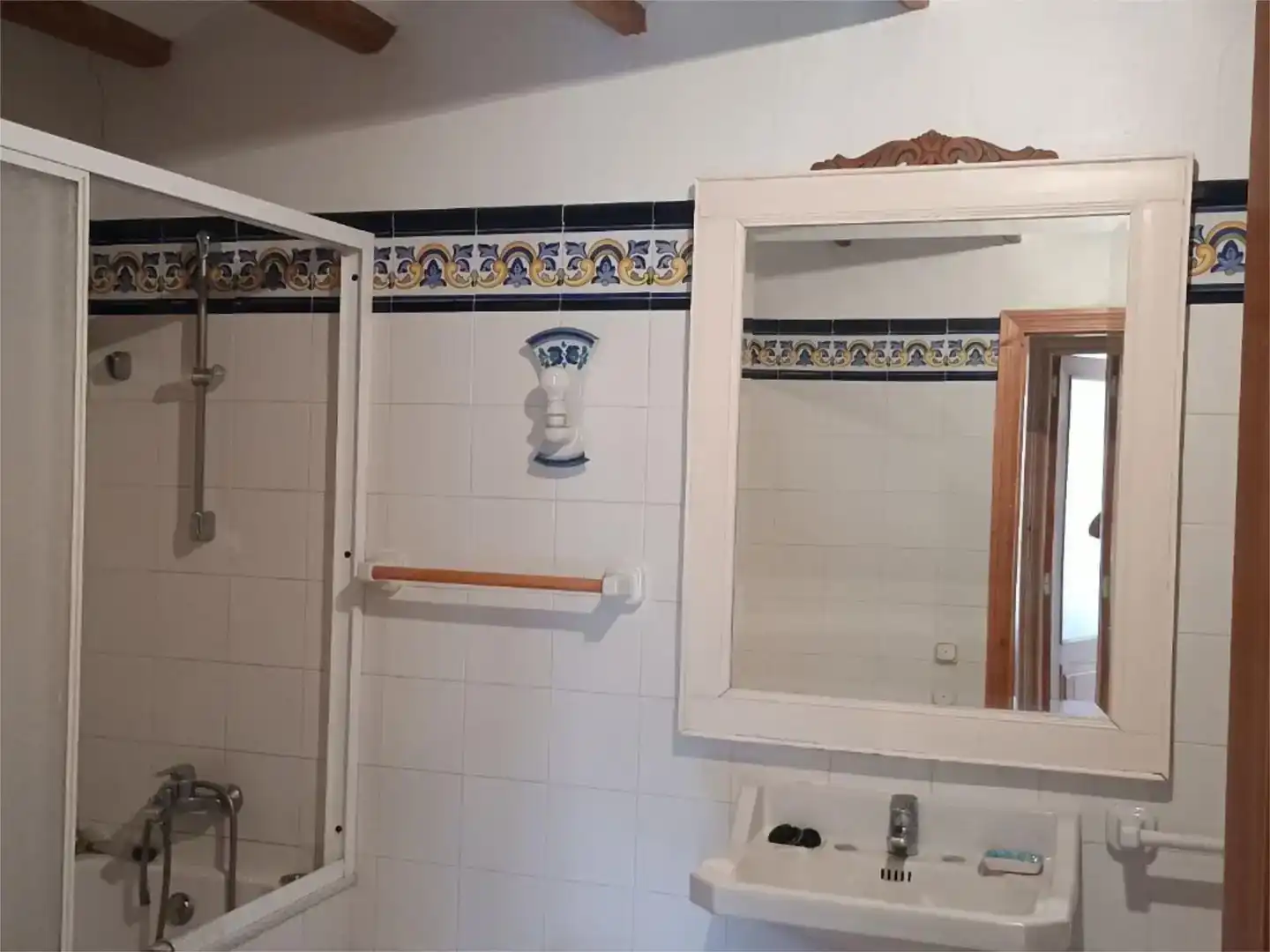 Baño de Piso en venta en Albentosa con Jardín privado, Trastero y Amueblado