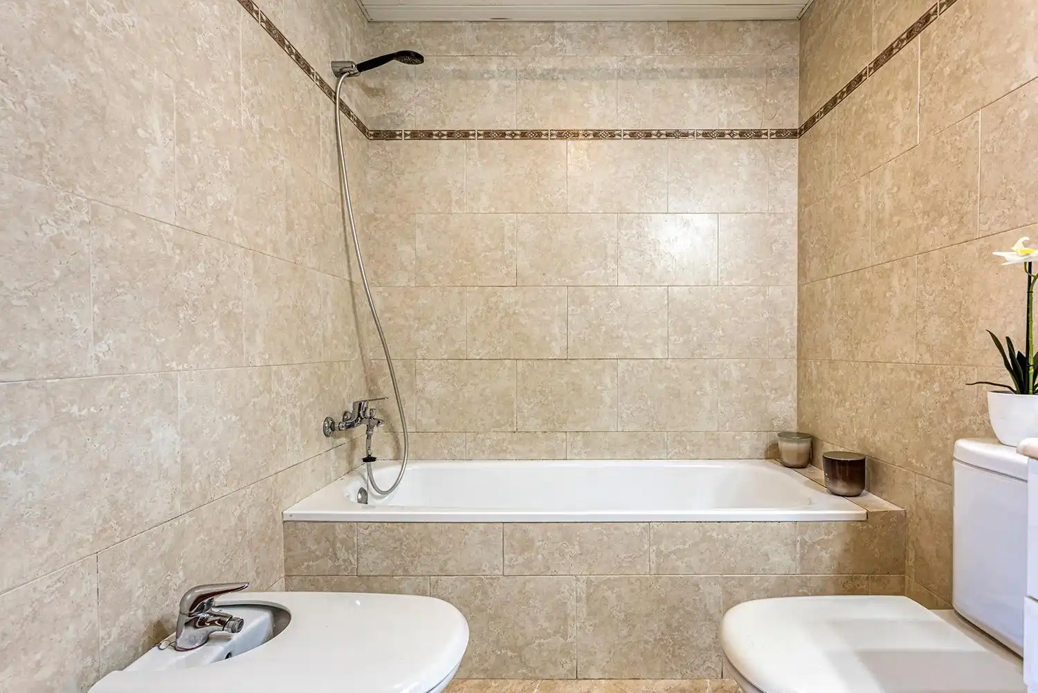 Badezimmer von Wohnung zum Verkauf in Vilanova del Camí mit Heizung, Terrasse und Balkon
