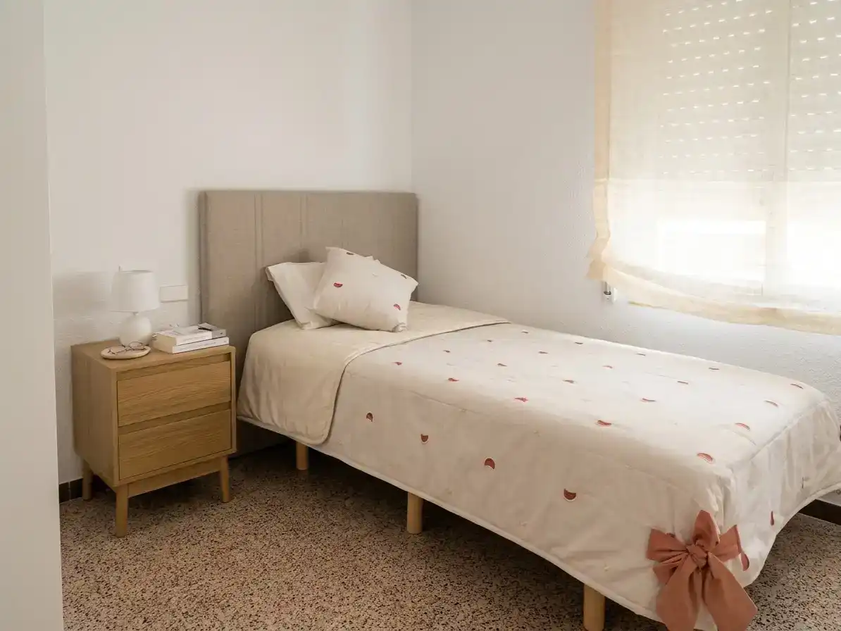 Bedroom of Flat for rent in Elche / Elx  with Air Conditioner, Furnished and Balcony