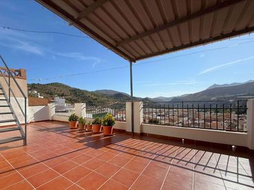 House for sale in Vélez de Benaudalla