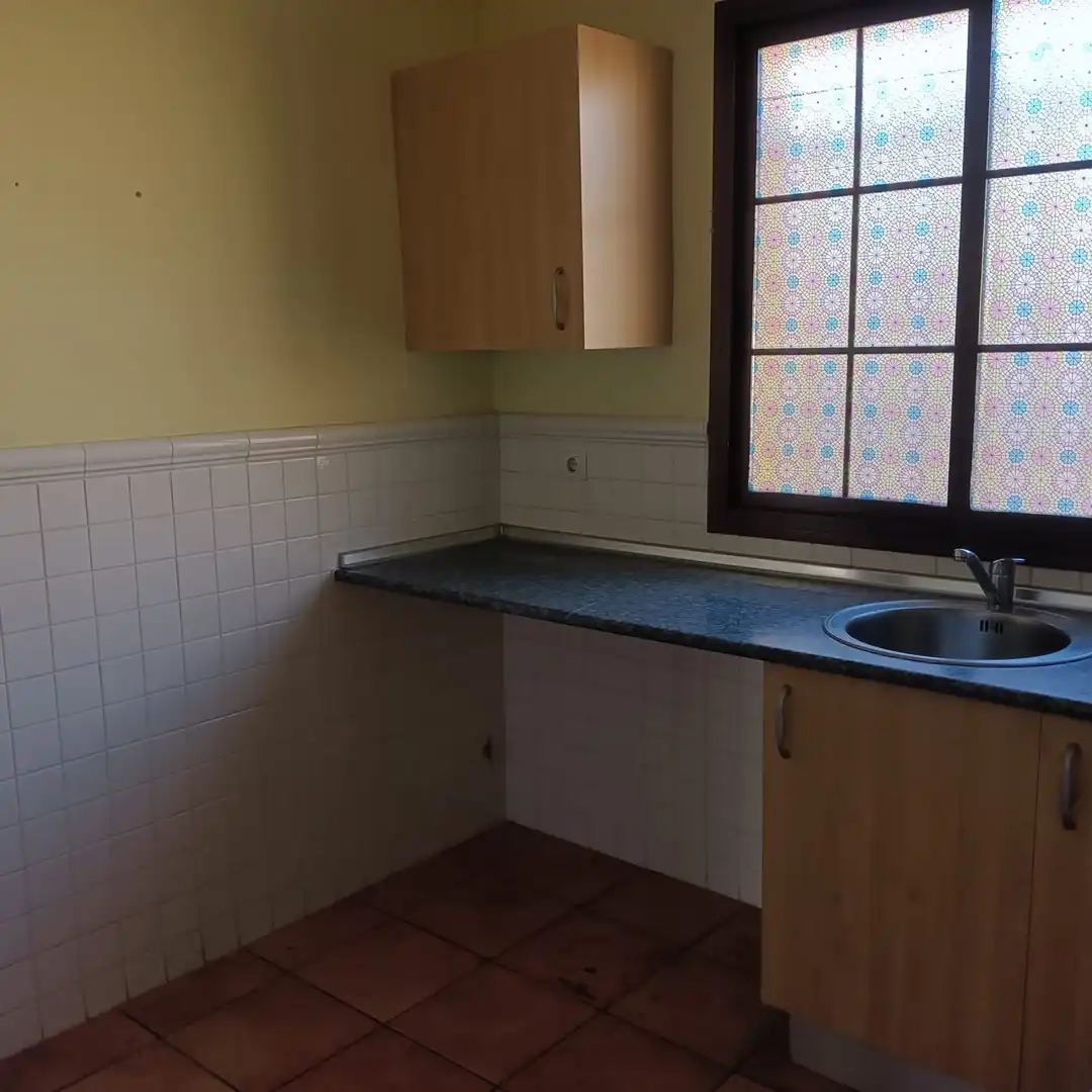 Casa aparellada en venda a C/ Albahaca, imagen 7