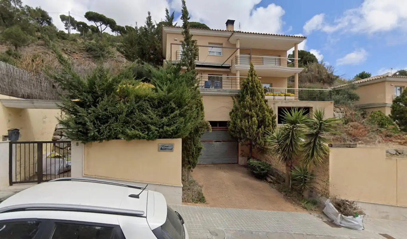 Casa con terrazza in vendita a Camí Roca del Cavall 8