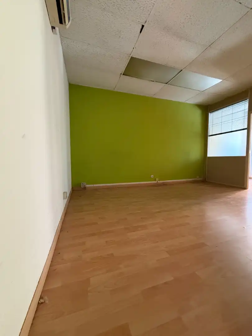 Büro zur Miete in Madrid mit Klimaanlage, Heizung und Internet