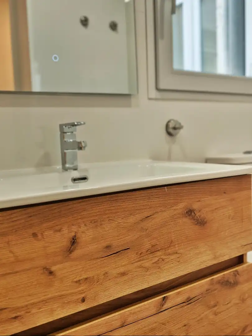 Badezimmer von Wohnung zur Miete in Madrid mit Klimaanlage, Heizung und Terrasse