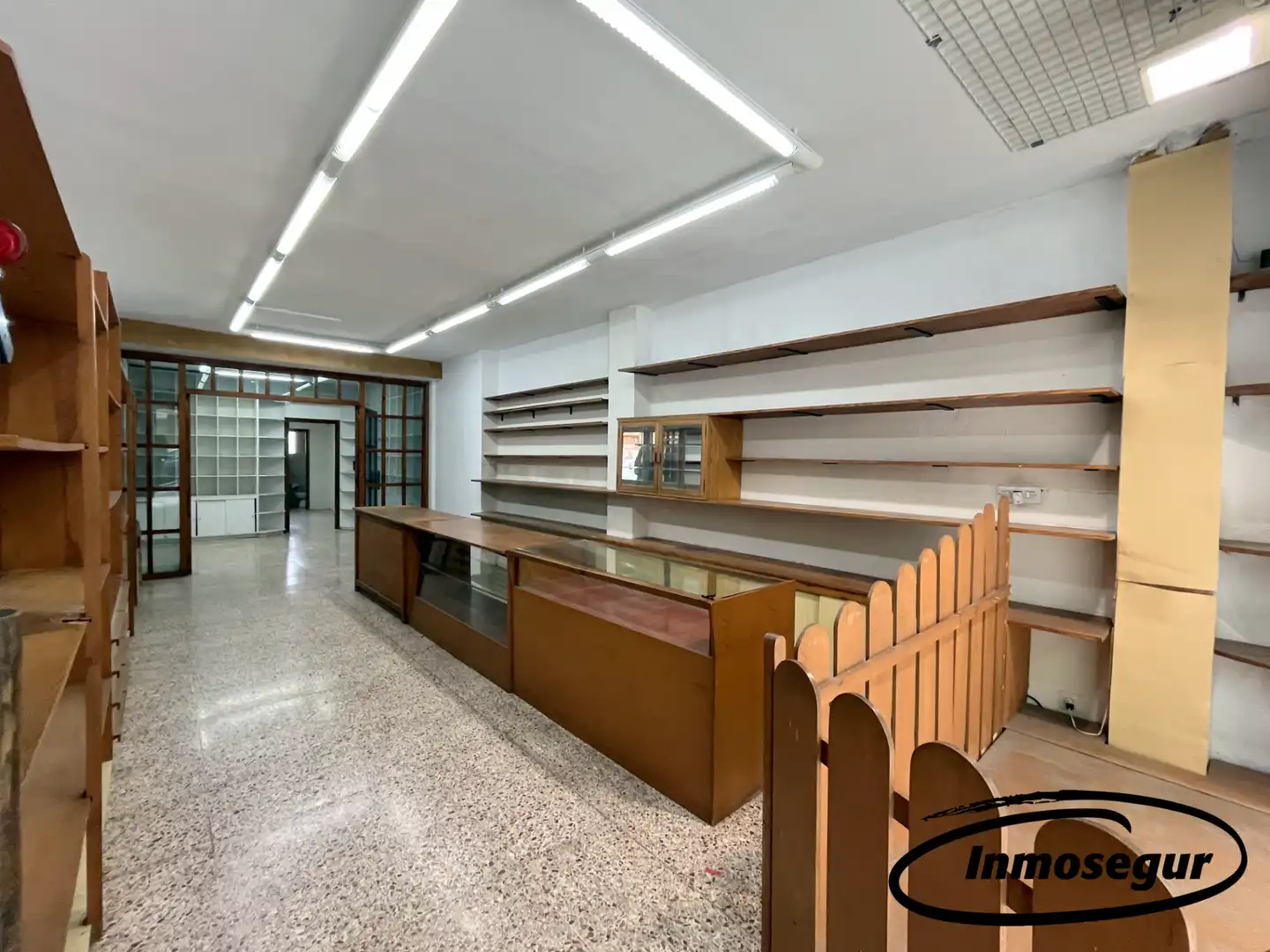 Geschaftsraum zur Miete in Salou mit Klimaanlage, Terrasse und Möbliert
