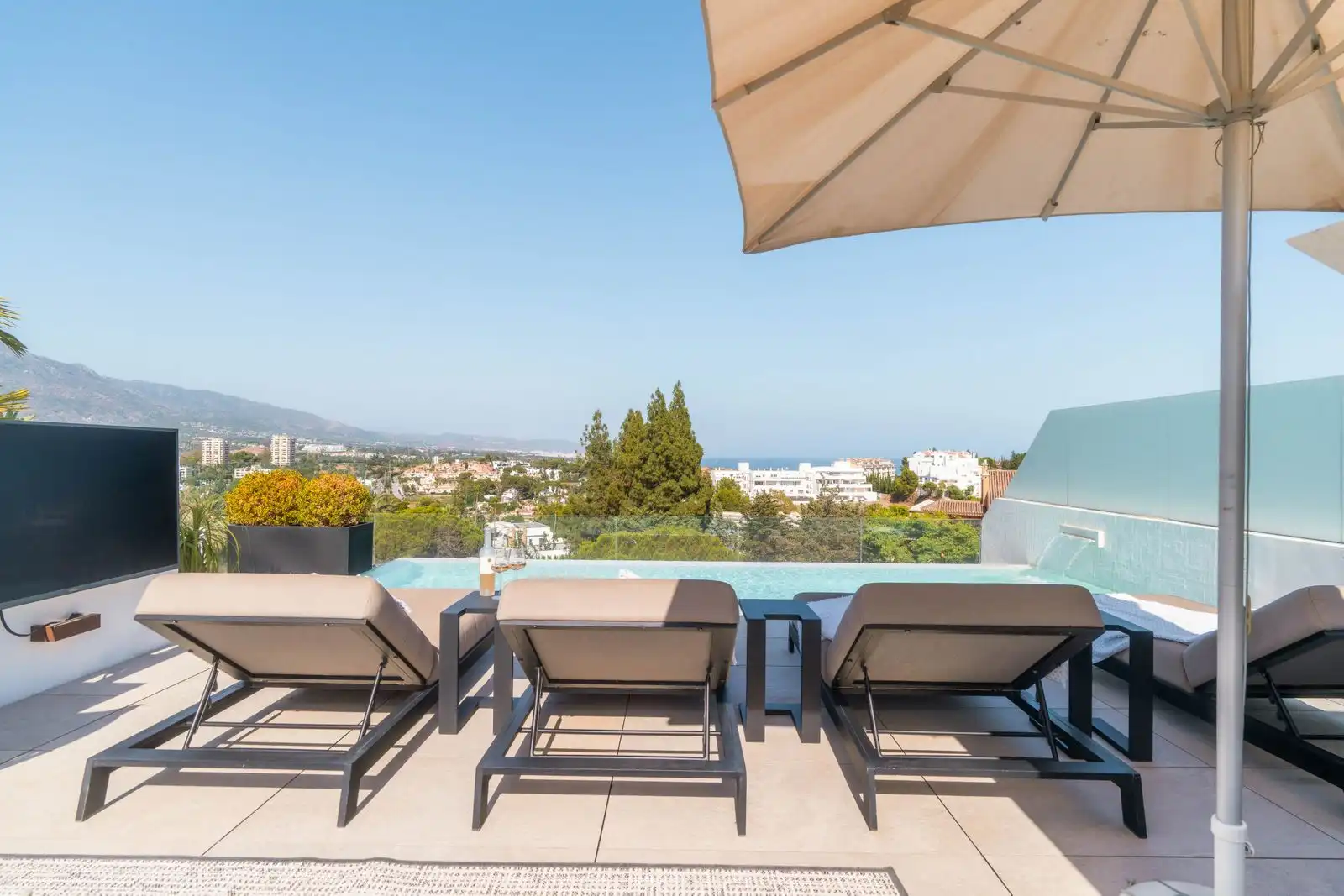 Villa con piscina in vendita a Calle Londres S/N, imagen 47
