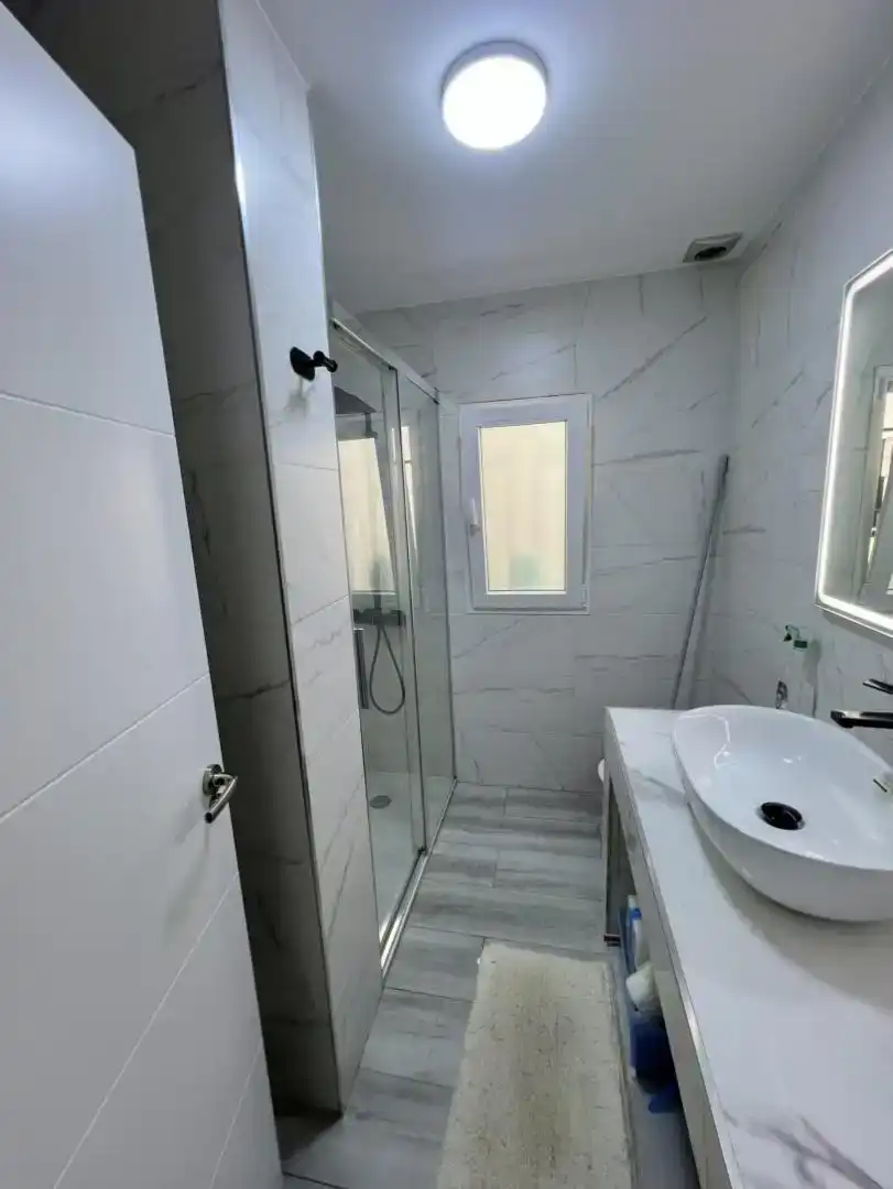 Baño de Piso en venta en Algeciras con Trastero
