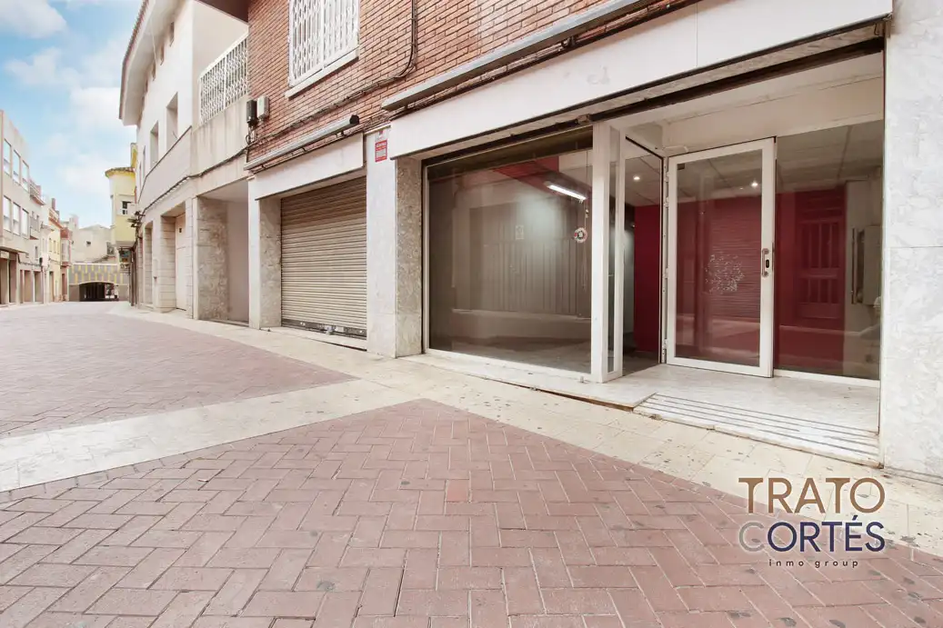 Gewerbefläche zum Verkauf in Carrer del Centre, imagen 2