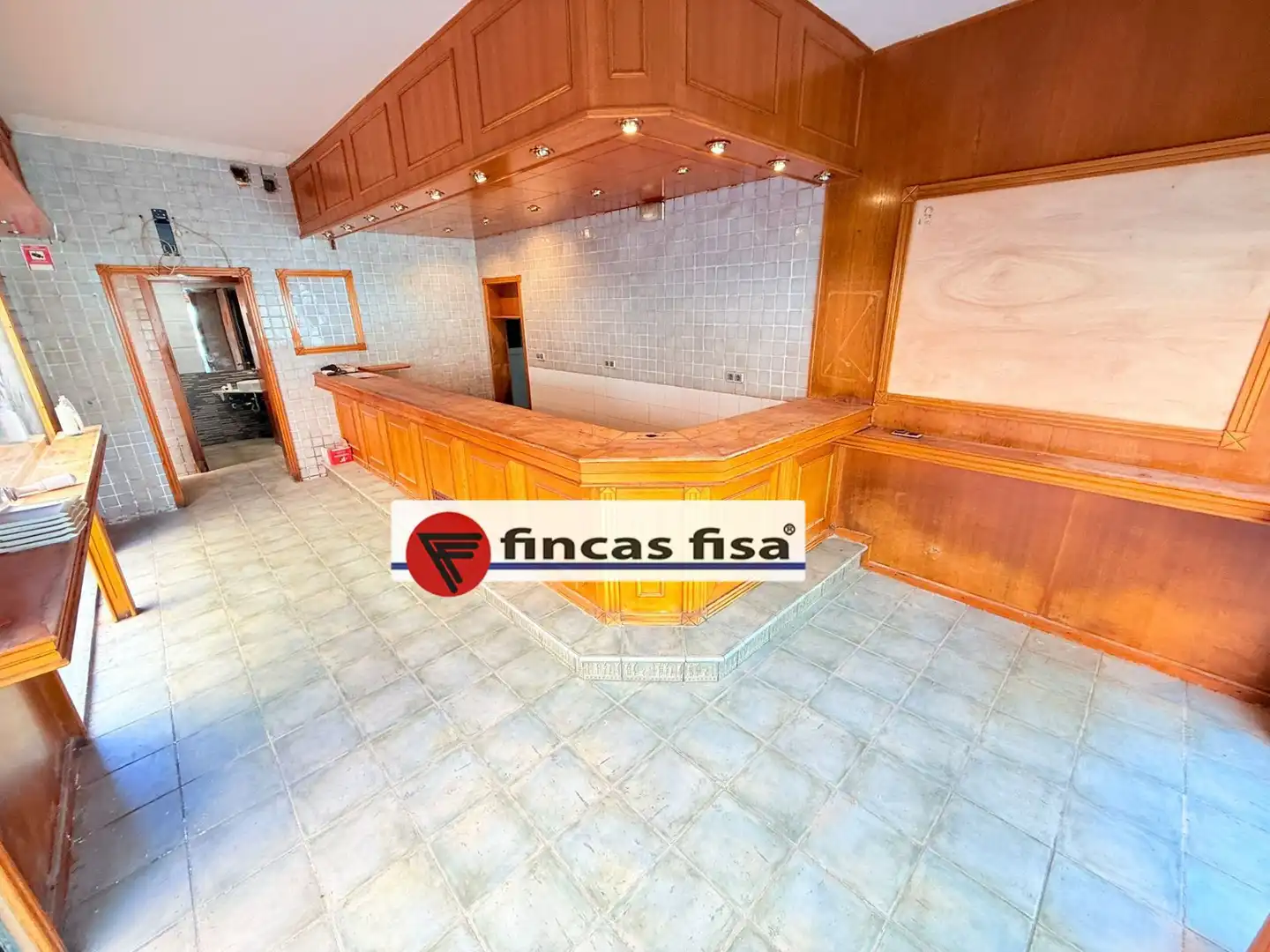 Local de alquiler en Premià de Mar con Terraza