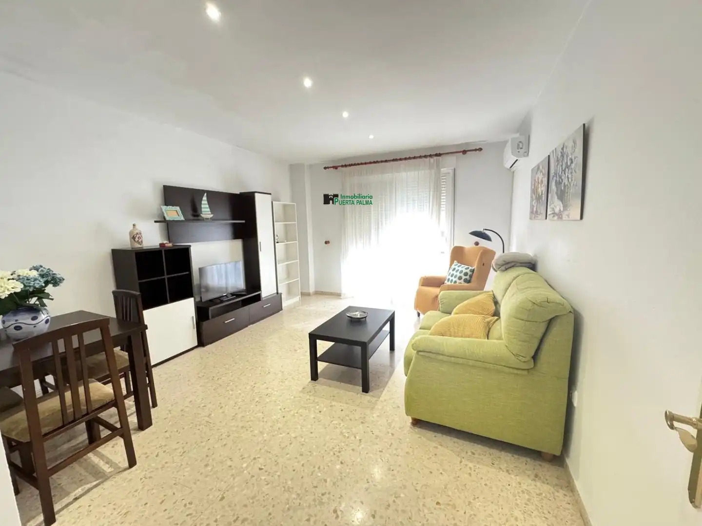 Sala de estar de Piso de alquiler en Badajoz con Aire acondicionado, Calefacción y Amueblado