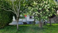 Vista exterior de Casa o xalet de lloguer en Santiago de Compostela  amb Calefacció i Jardí privat