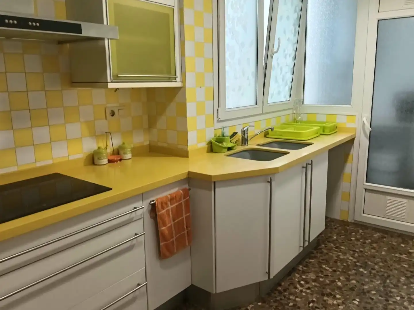 Cocina de Piso de alquiler en Sant Rafael 