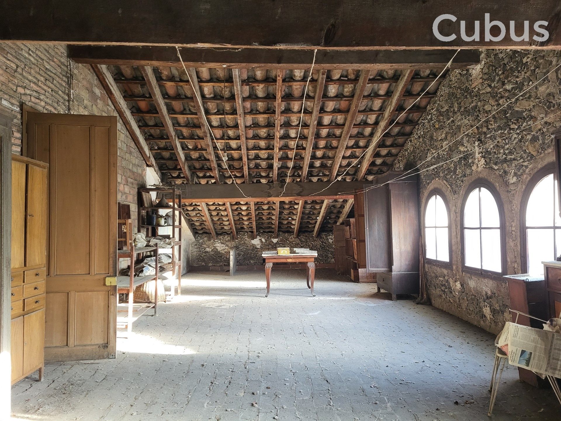 Casa adosada en venda en Olot amb Calefacció, Terrassa i Traster