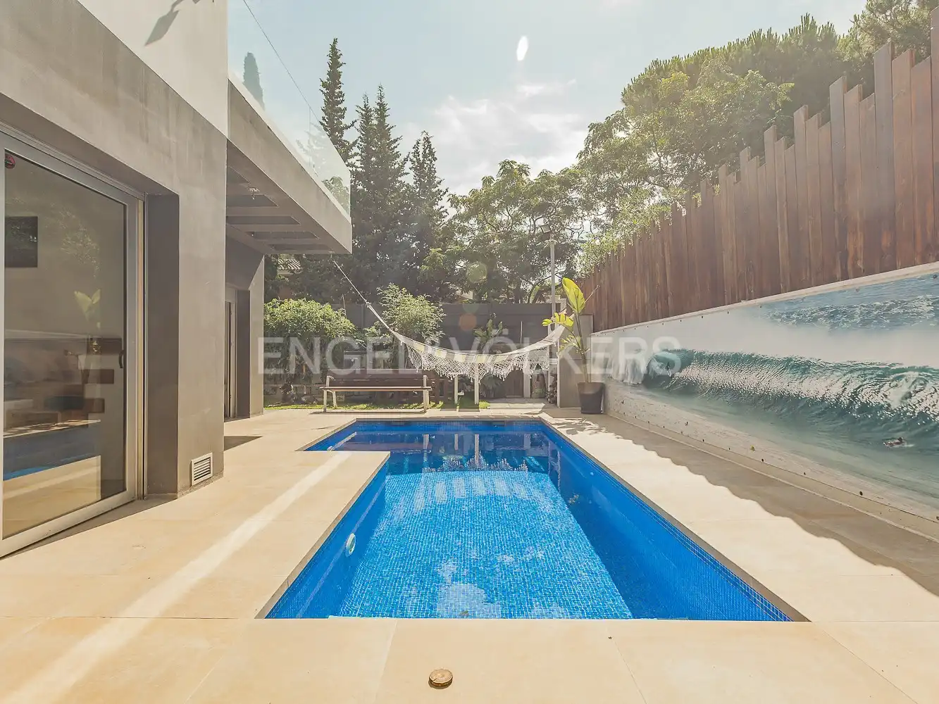 Swimming pool of Houses for rent in Castelldefels  with Air Conditioner, Heating and Private garden