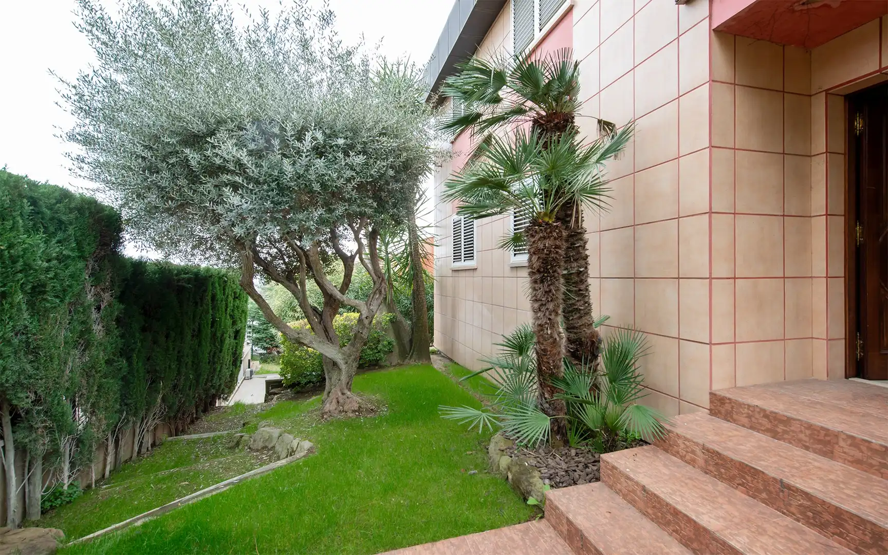 Jardín de Casa o chalet en venta en Sant Boi de Llobregat con Aire acondicionado, Jardín privado y Trastero