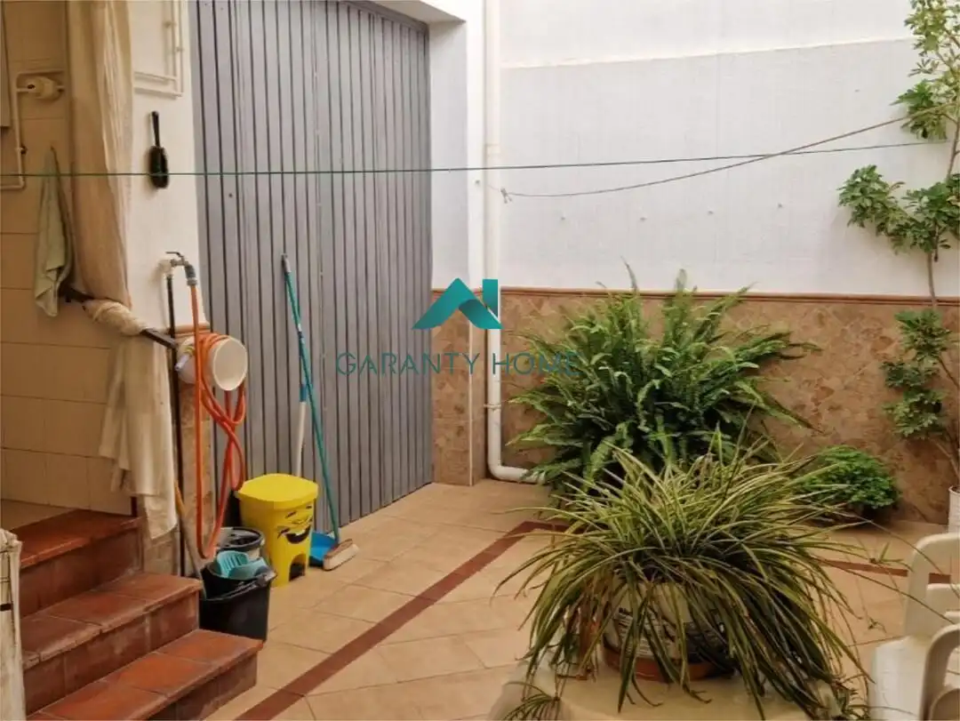 Jardín de Casa adosada en venta en Montefrío con Trastero