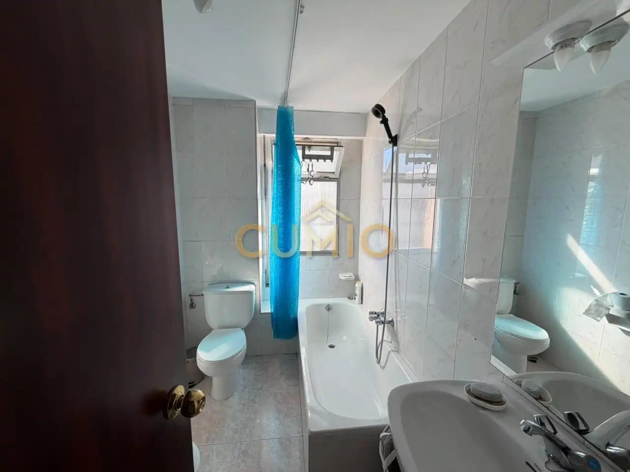 Baño de Piso en venta en Vigo  con Calefacción, Parquet y Terraza