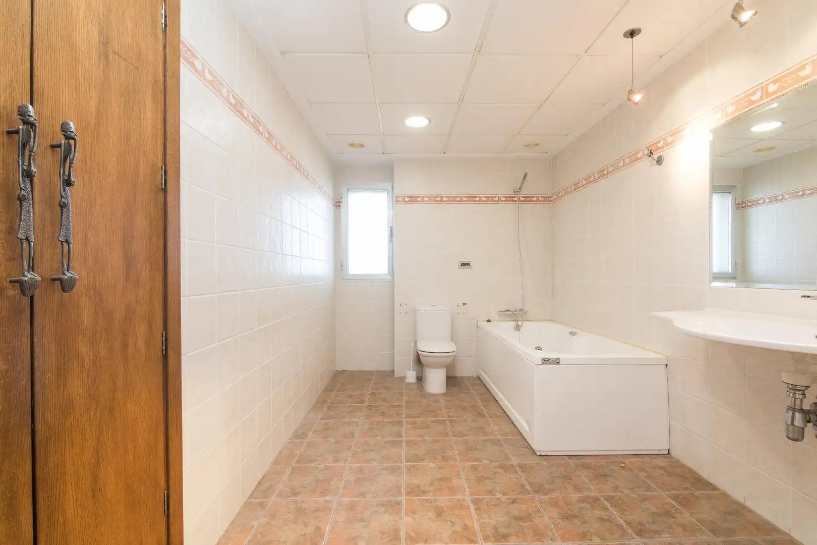 Badezimmer von Dachboden zum Verkauf in Elche / Elx mit Klimaanlage, Heizung und Terrasse