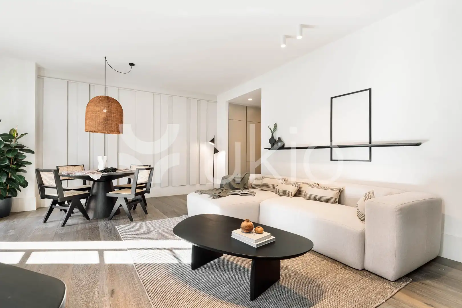 Sala de estar de Apartamento de alquiler en Barcelona con Aire acondicionado, Calefacción y Amueblado