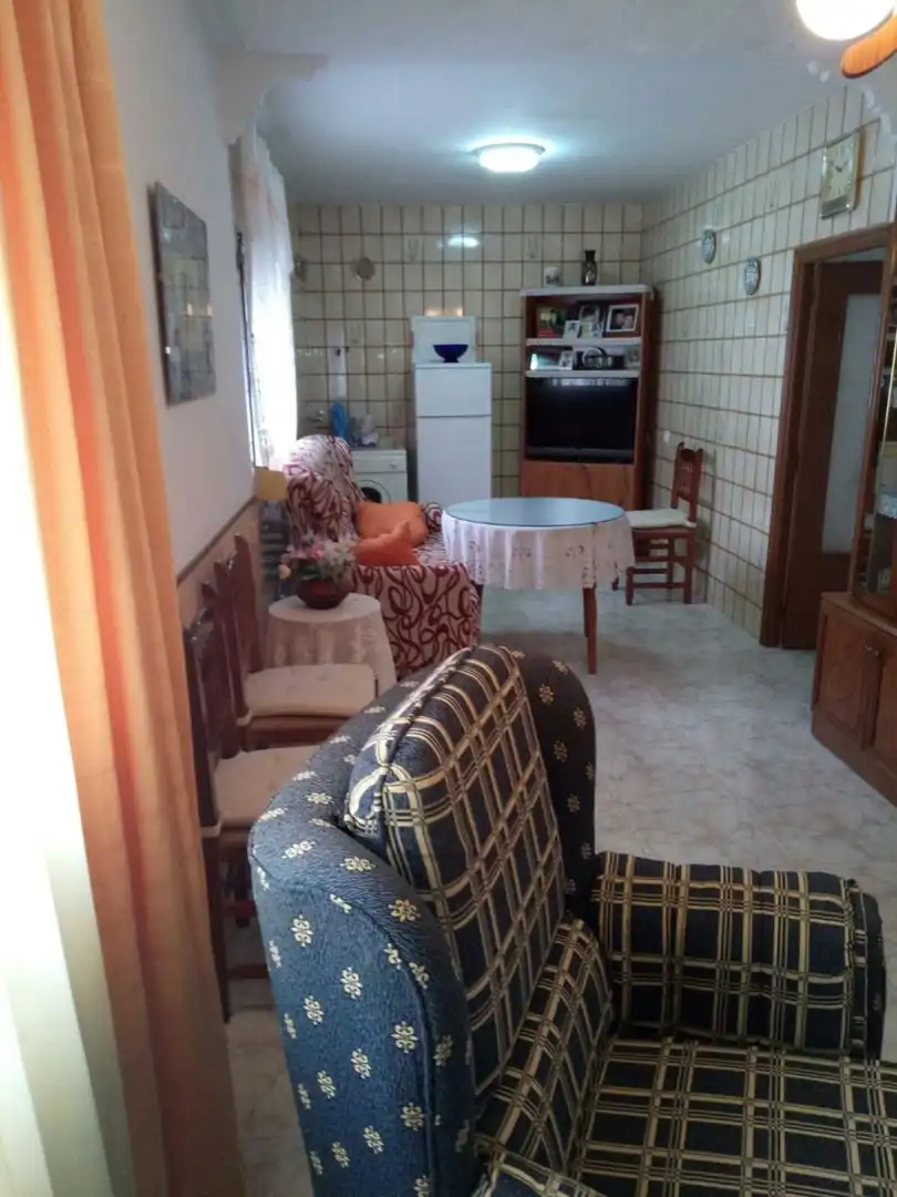 Sala d'estar de Casa o xalet en venda en Cáceres amb Calefacció