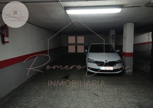 Garaje en Venta en Ctra. Circunvalación - La Magdalena