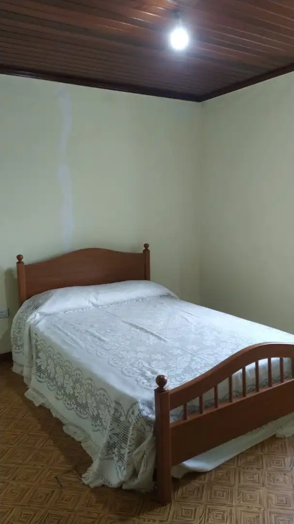 Dormitori de Casa o xalet en venda en Cariño amb Jardí privat, Parquet i Terrassa