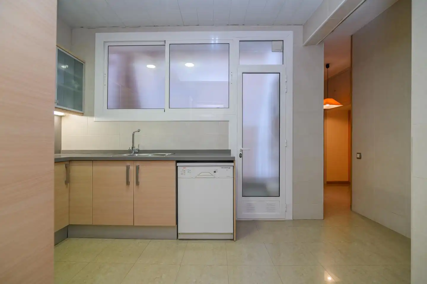 Cuina de Pis en venda en Barcelona amb Aire condicionat, Calefacció i Parquet
