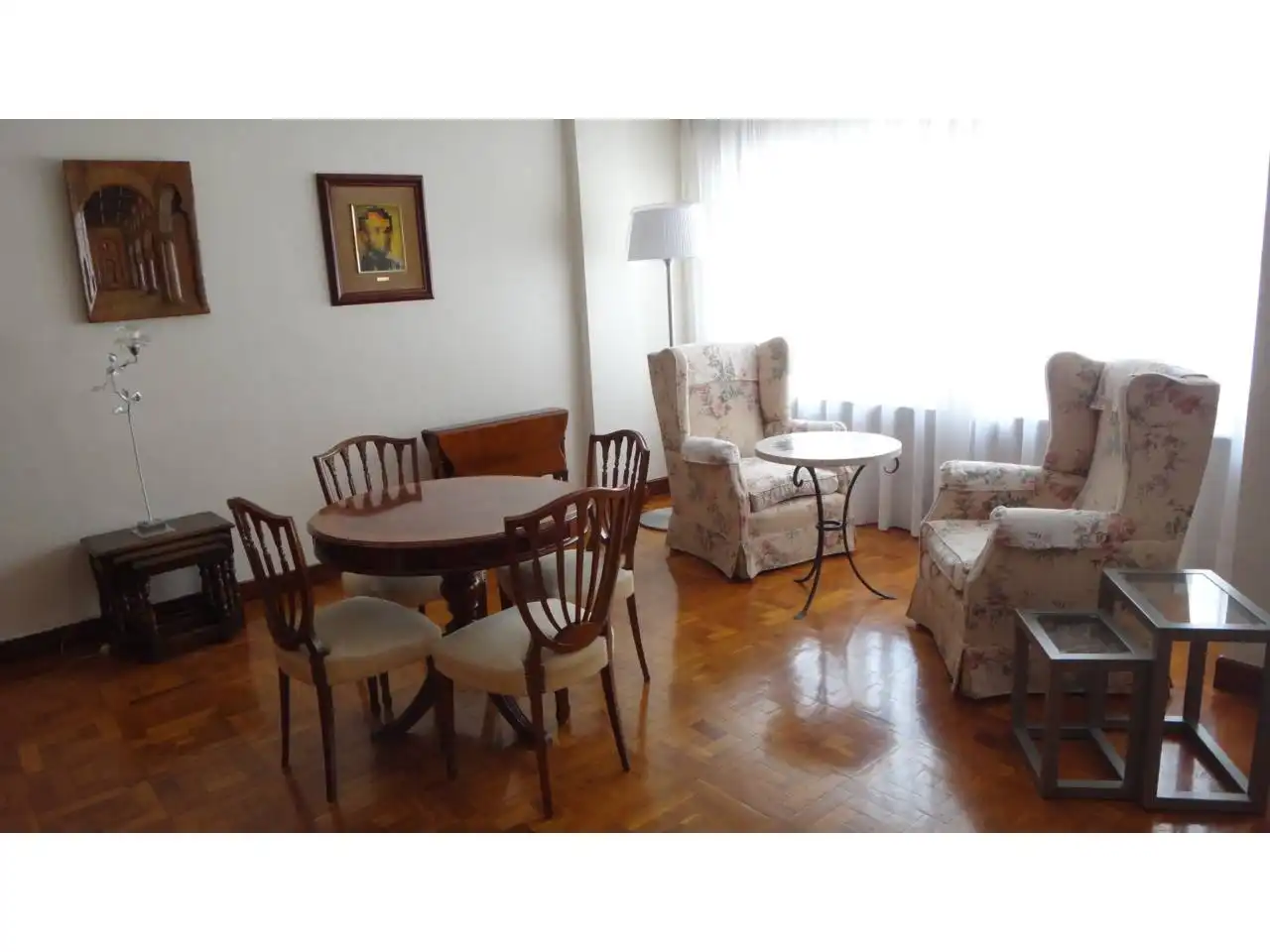 Comedor de Piso en venta en  Pamplona / Iruña con Calefacción, Parquet y Trastero