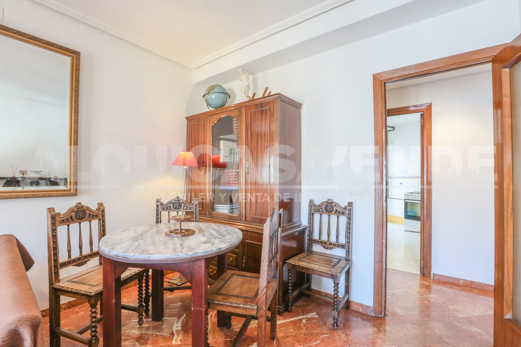 Menjador de Pis en venda en  Sevilla Capital amb Aire condicionat, Calefacció i Terrassa