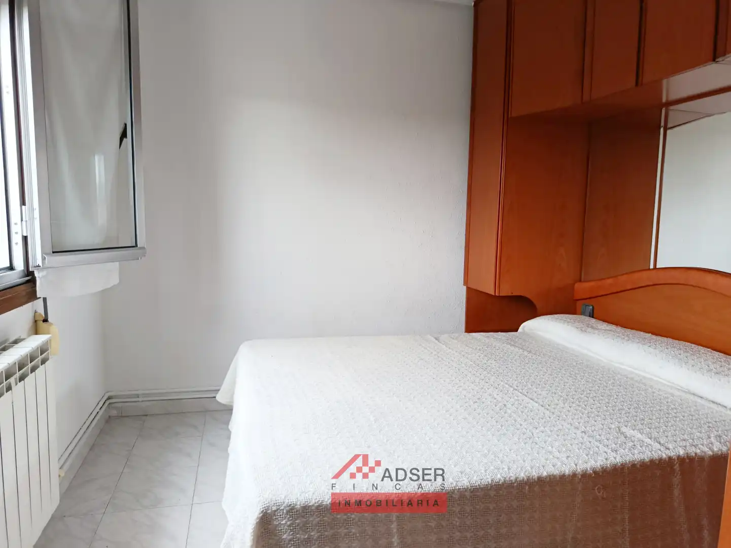Schlafzimmer von Wohnung zum Verkauf in  Logroño mit Heizung und Balkon