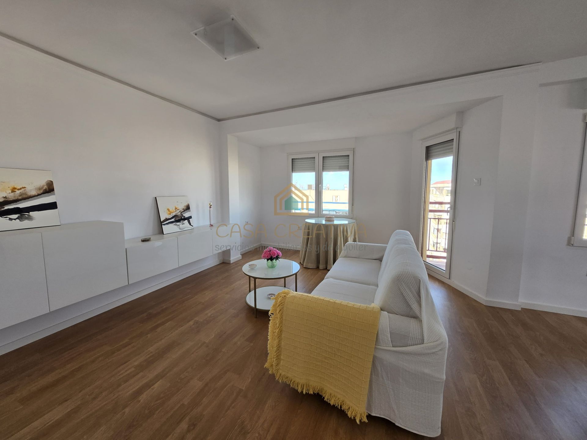 Sala de estar de Piso de alquiler en Oliva con Terraza, Amueblado y Horno