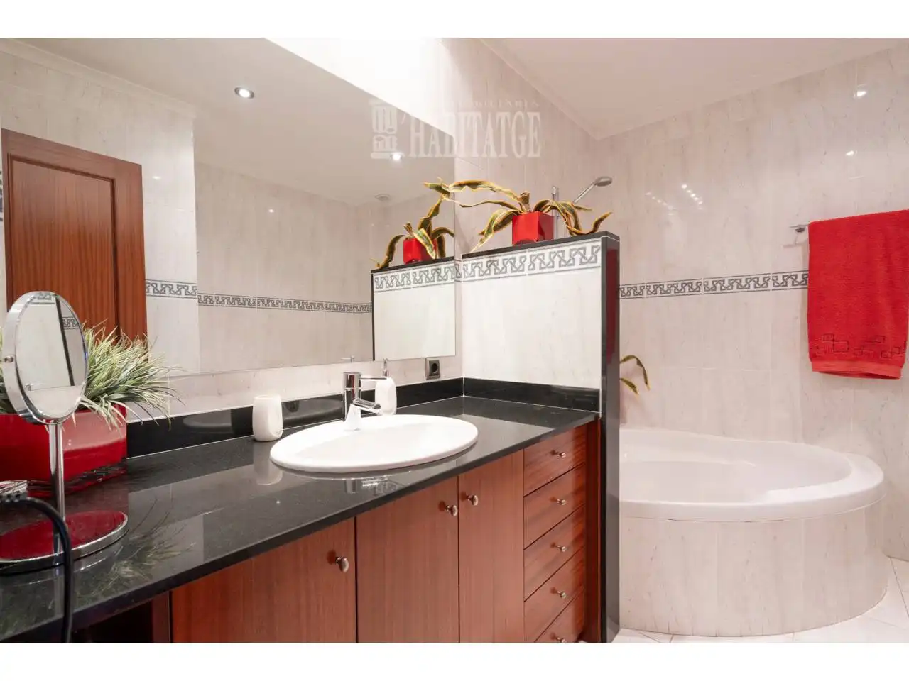 Bathroom of Houses for sale in Taradell, Barcelona