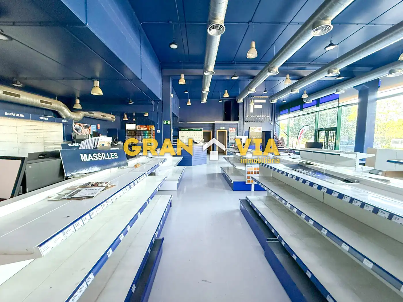 Nau industrial de lloguer en Figueres