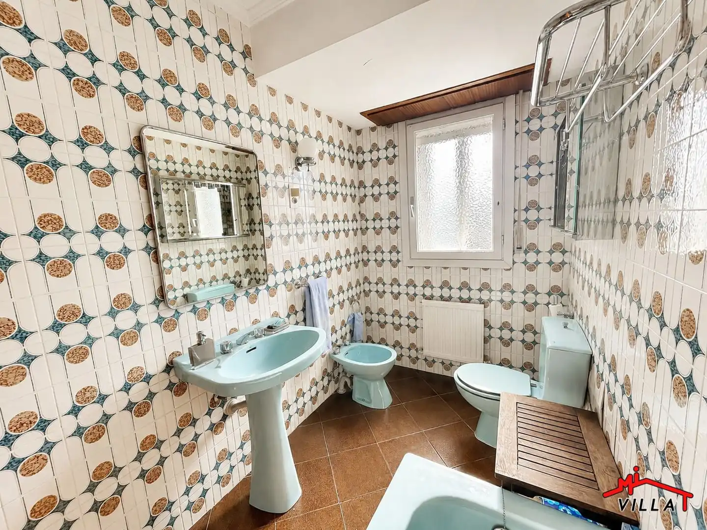 Baño de Piso en venta en Laredo con Calefacción y Terraza