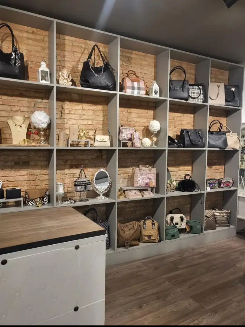 Local comercial en traspàs a Raval de Montserrat, imagen 7