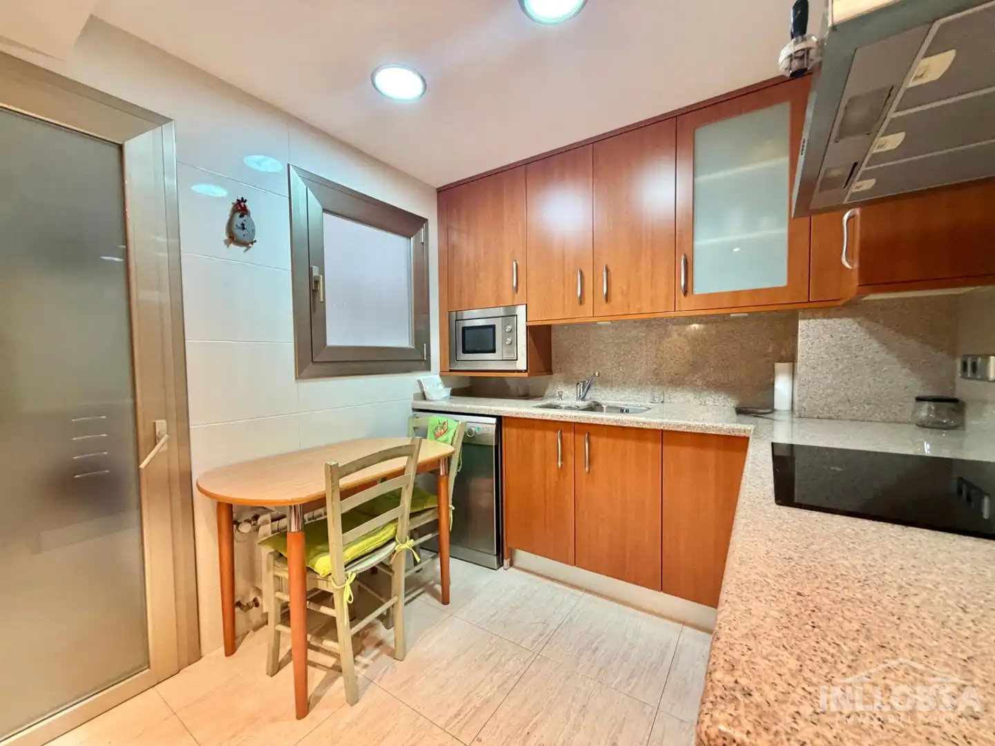 Kitchen of Flat for sale in Manresa  with Heating and Balcony