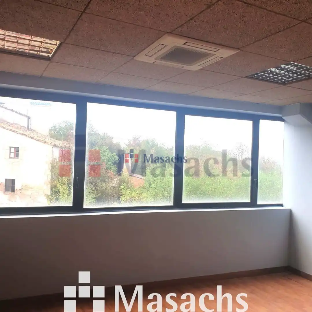 Büro zur Miete in Riudellots de la Selva